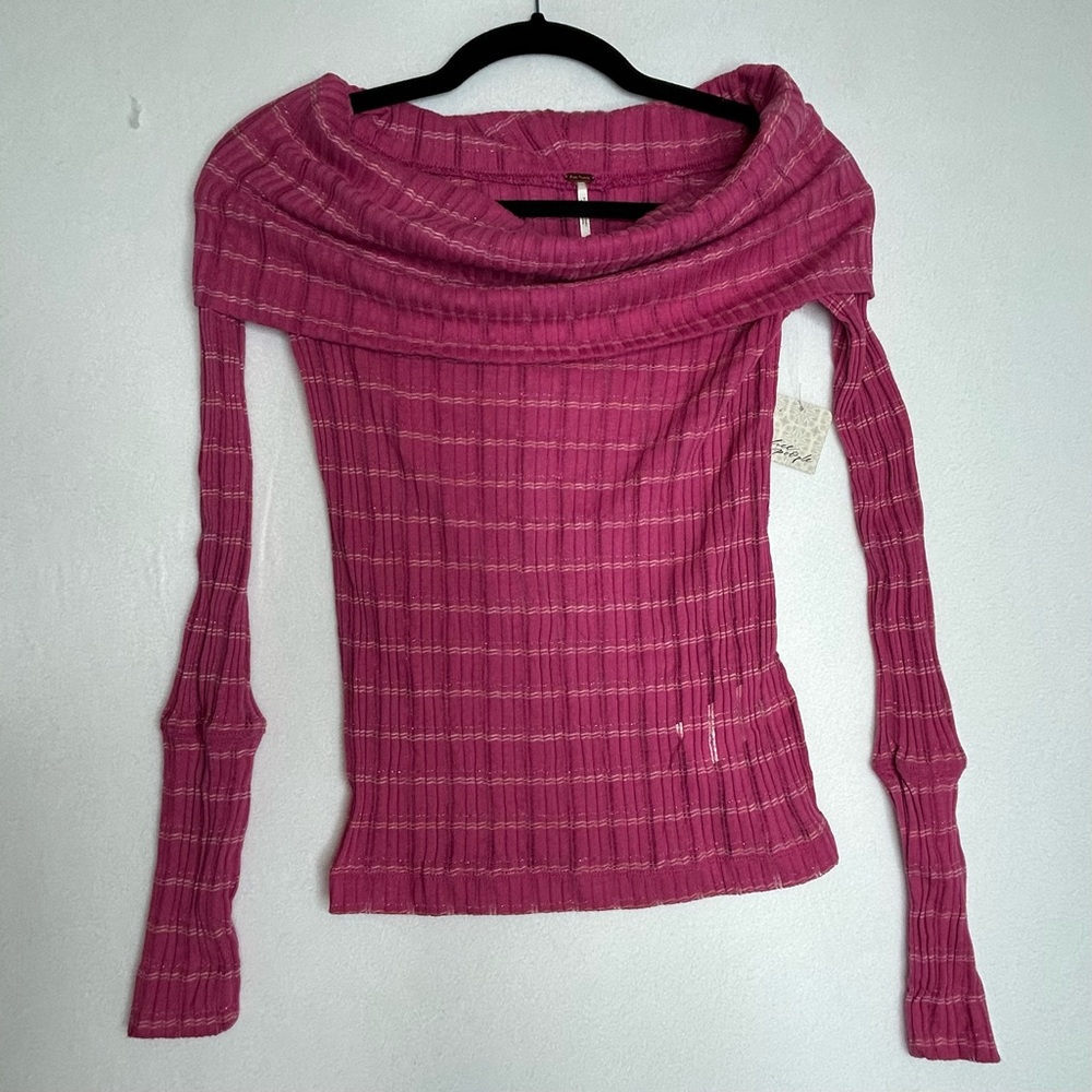 NWT Free People Pink Long Sleeve Shirt
Big cuff collar
sz XS
Stretch